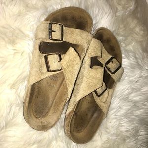 Tan Classic Birkenstock’s
